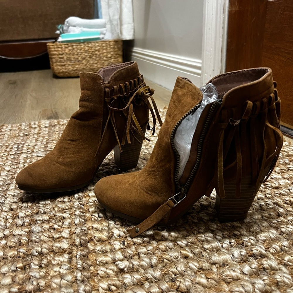 Fringe Suede Ankle Boots - Brown
